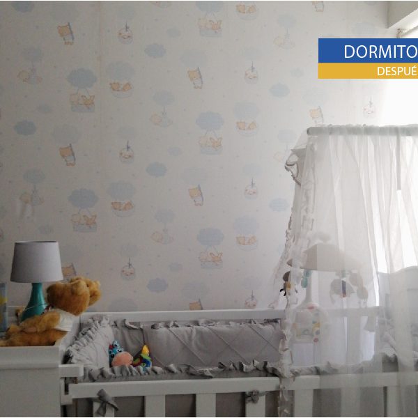 Instalación de papel tapiz para pared de dormitorio